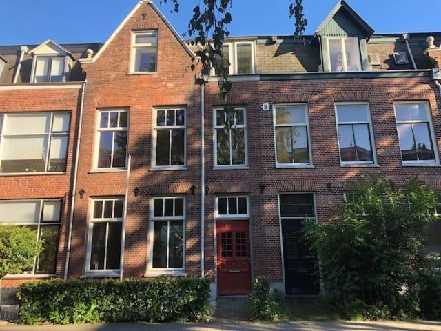 Modern Genieten In Oud Binnenstadspand Amersfoort Exterior photo